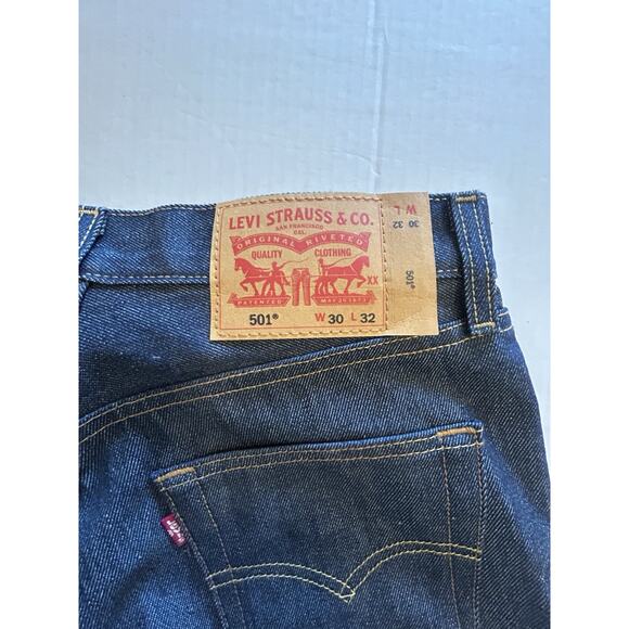 NWT Levi's Men's 501 Original Sz 30x32” Shrink-to-Fit Jeans Button Fly Straight - Picture 9 of 16